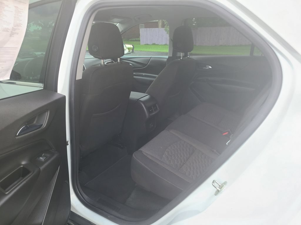 Used 2019 Chevrolet Equinox LT FWD image 25