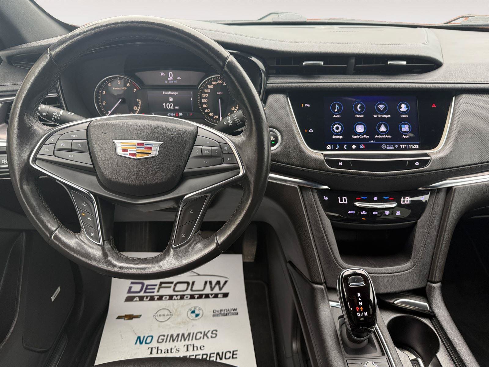 Used 2022 Cadillac XT5 Luxury w/ LPO, Floor Liner Package AWD/4WD image 13