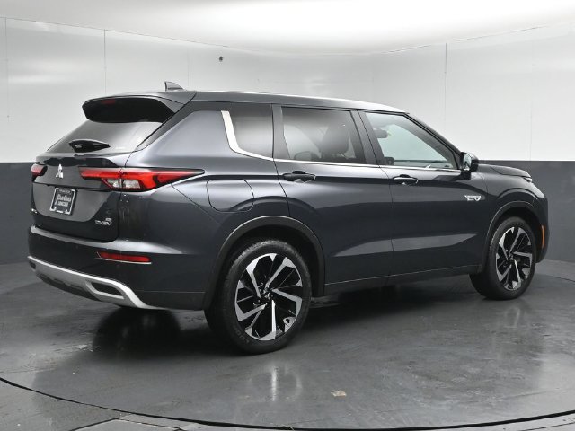 Used 2025 Mitsubishi Outlander SE AWD/4WD image 7