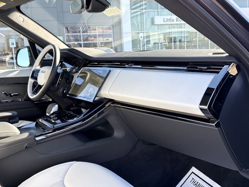 New 2026 Land Rover Range Rover Sport Dynamic SE image 18