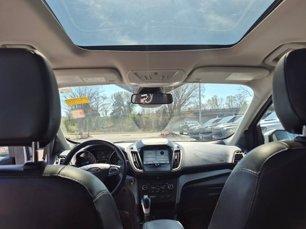 Used 2019 Ford Escape SEL image 12