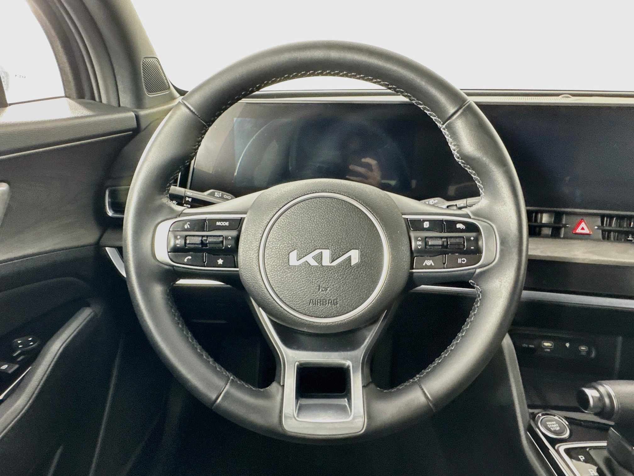 Used 2025 Kia Sportage X-Line w/ Premium Package AWD/4WD image 11