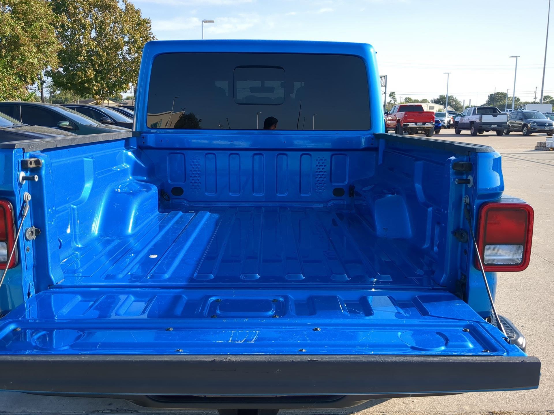 Used 2022 Jeep Gladiator Overland w/ Popular Equipment Package image 29