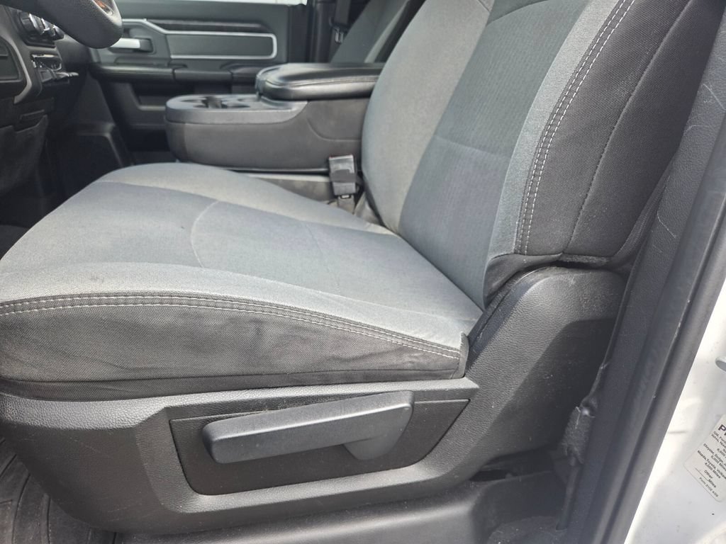 Used 2022 RAM 2500 Big Horn AWD/4WD image 10