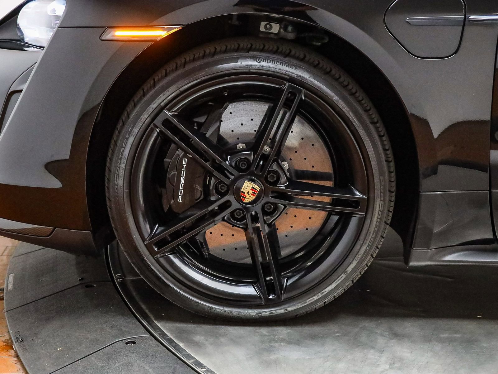 Certified 2021 Porsche Taycan Turbo S image 10