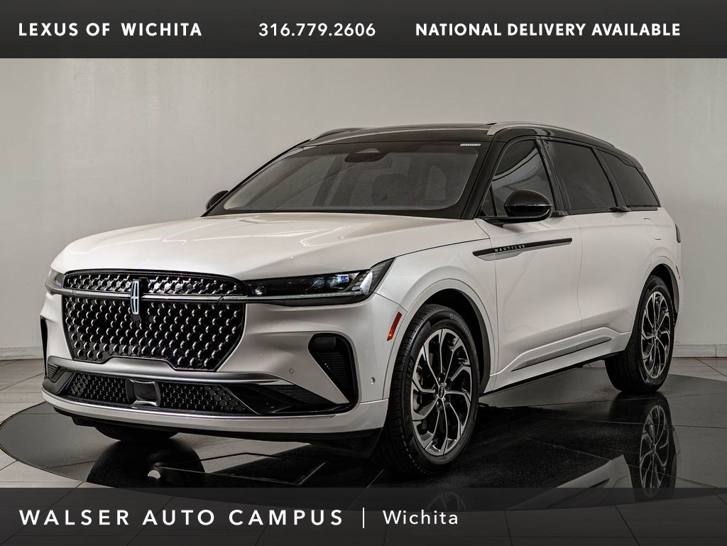 Used 2024 Lincoln Nautilus Reserve w/ Equipment Group 202A image 1