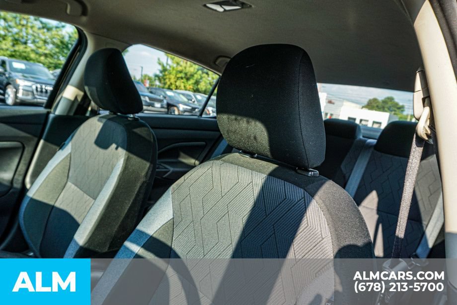 Used 2024 Nissan Versa SV FWD image 17