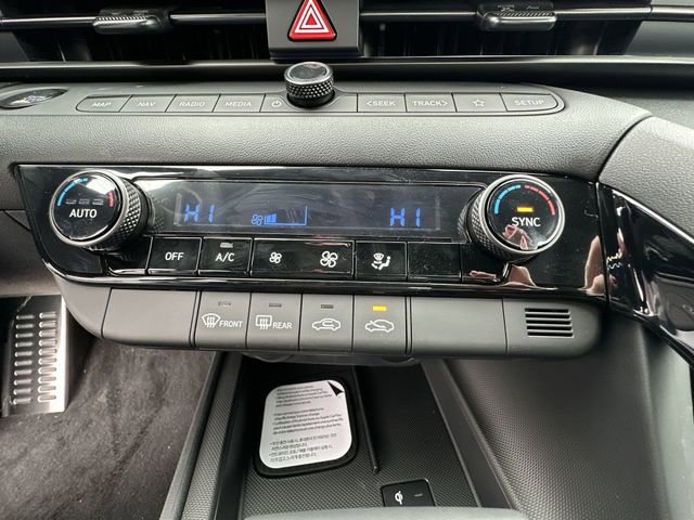 New 2026 Hyundai Elantra Sport image 24