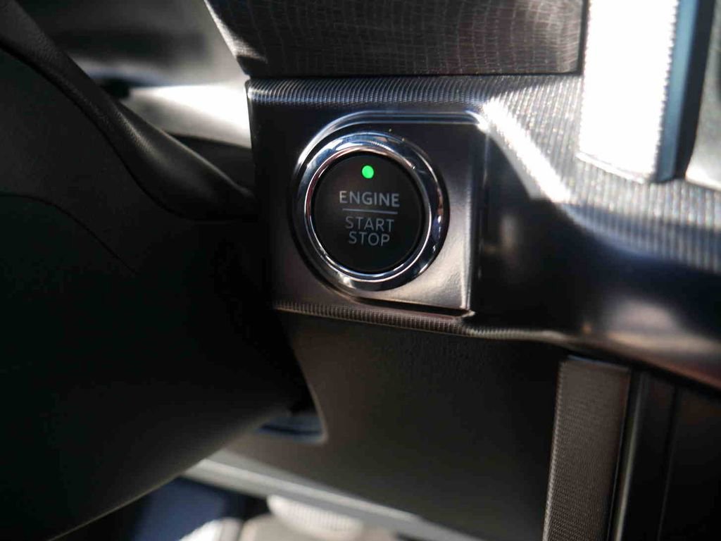 Used 2023 Ford F150 Platinum image 43