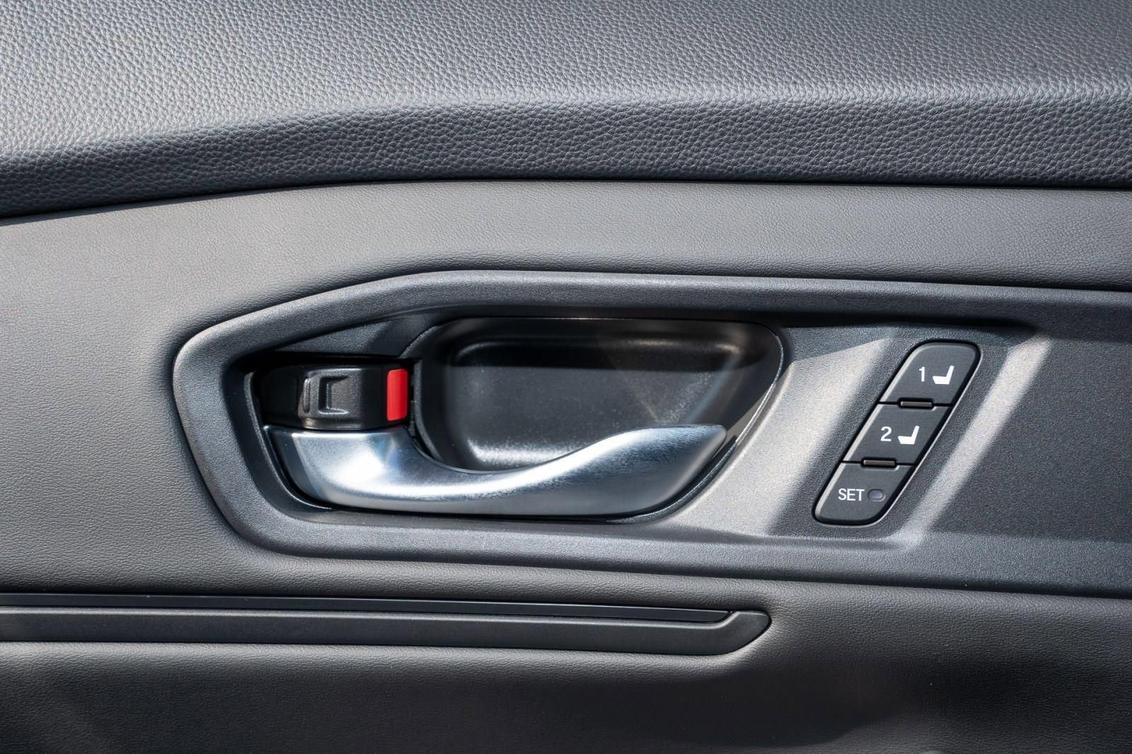 Certified 2025 Honda Accord Sport image 29