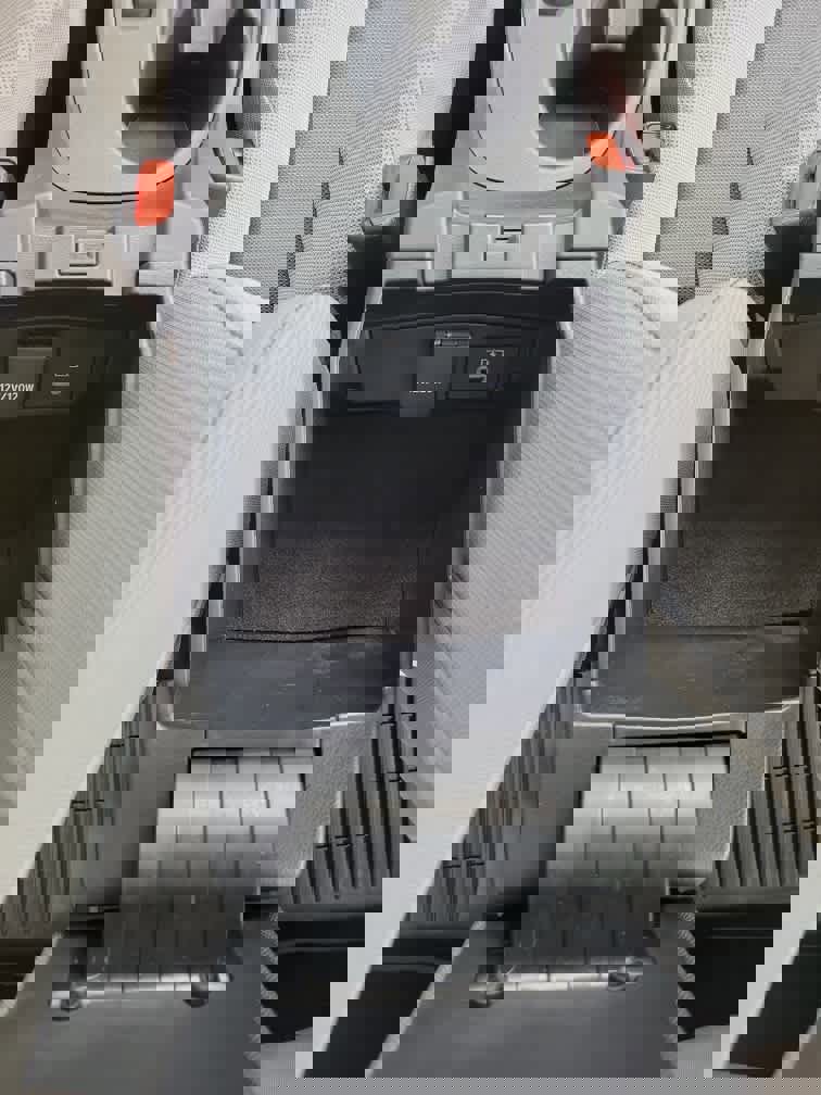 Used 2023 Toyota Corolla LE image 19