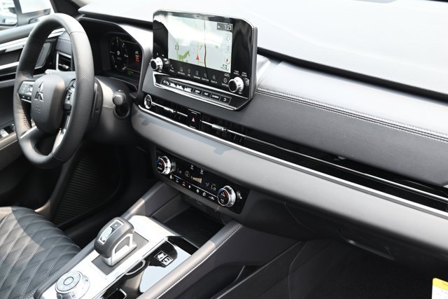 New 2023 Mitsubishi Outlander SEL AWD/4WD image 27