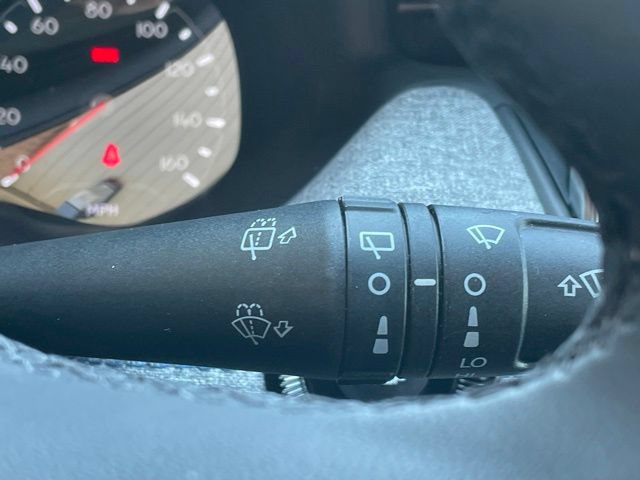 Used 2024 Jeep Compass Latitude w/ Convenience Group AWD/4WD image 30