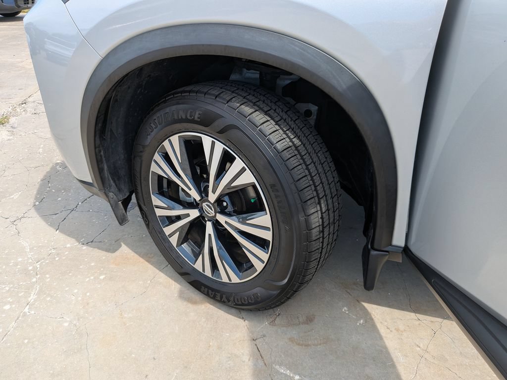 Used 2021 Nissan Rogue SV FWD image 34