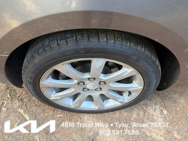 Used 2012 Buick LaCrosse Touring FWD image 12