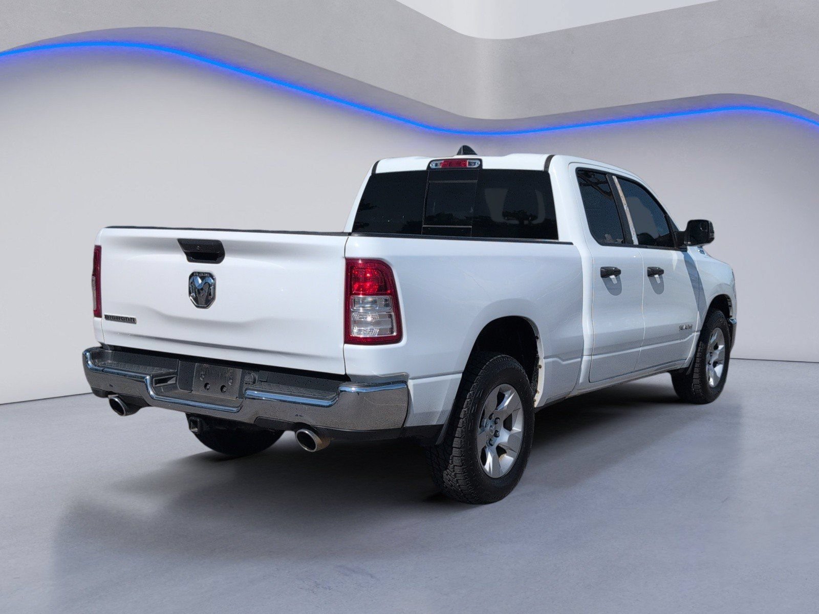Used 2023 RAM 1500 Big Horn RWD image 3