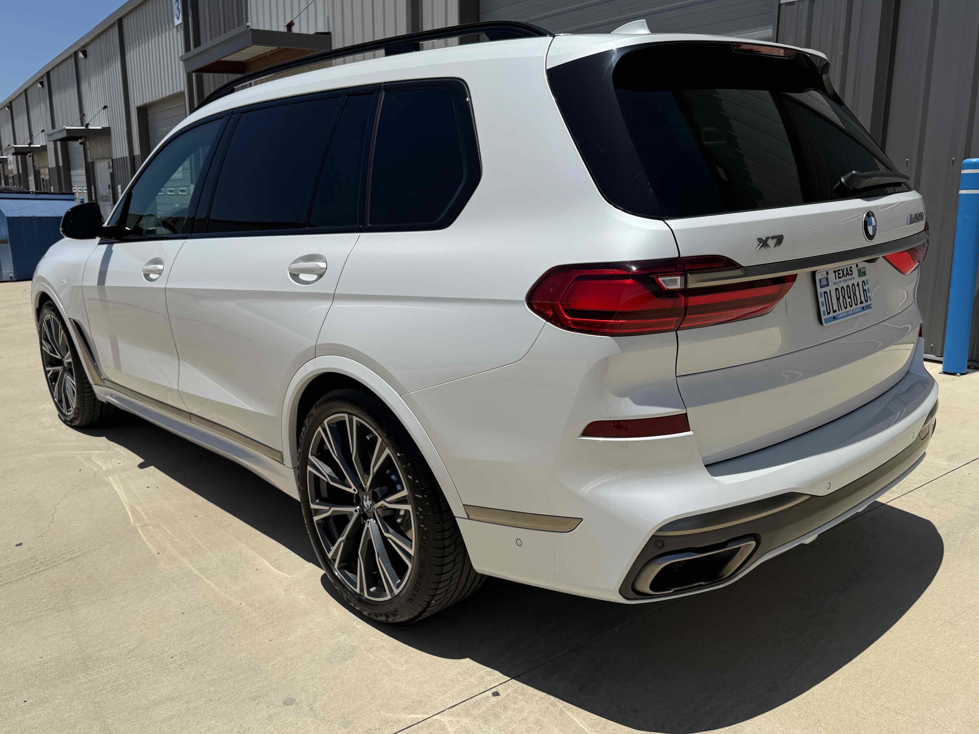 Used 2020 BMW X7 M50i w/ Executive Package AWD/4WD image 26