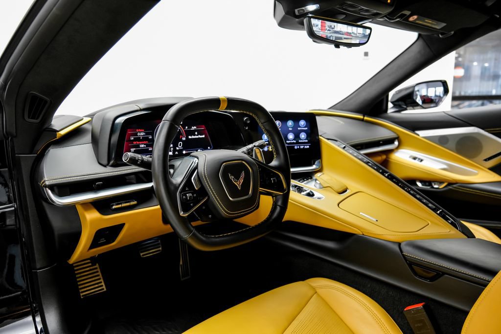 Used 2021 Chevrolet Corvette Stingray Premium Cpe w/ Engine Appearance Package RWD image 6