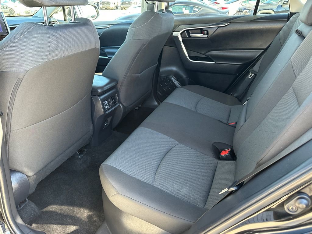 Used 2025 Toyota RAV4 XLE image 15