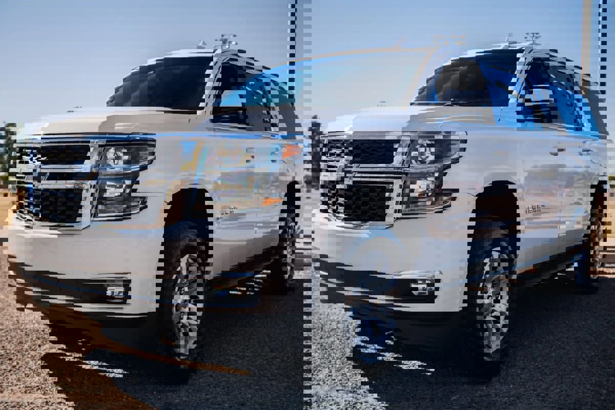 Used 2020 Chevrolet Suburban LT w/ Max Trailering Package image 1