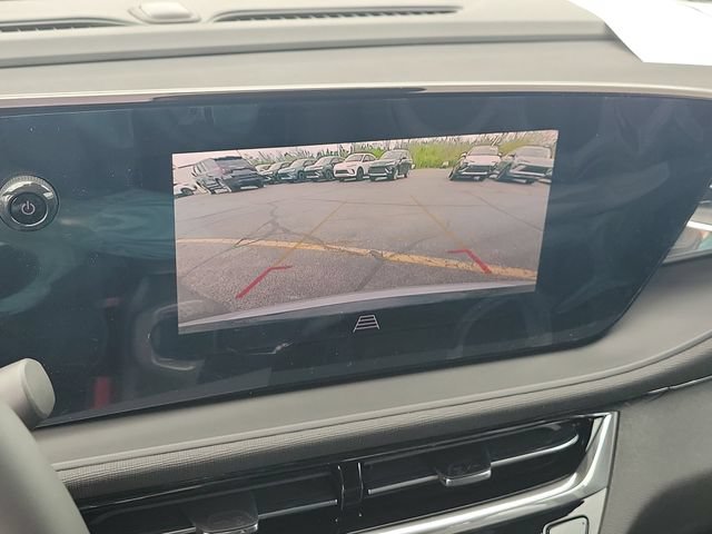 New 2026 Buick Envista Sport Touring FWD image 28