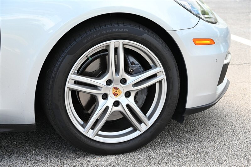Used 2017 Porsche Panamera 4S w/ Premium Package Plus AWD/4WD image 16
