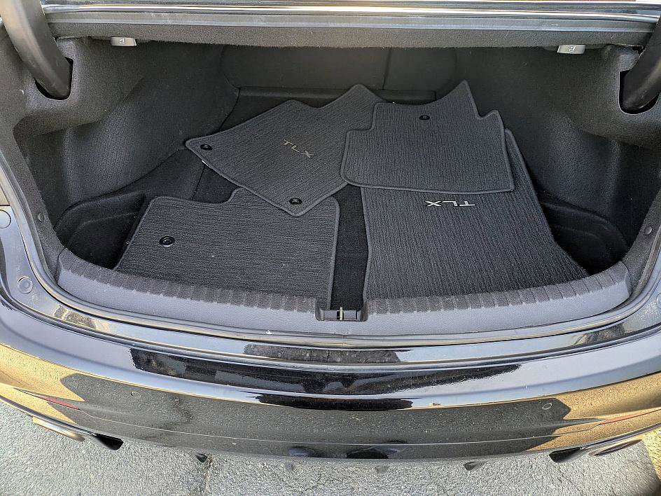 Used 2018 Acura TLX V6 w/ Technology & A-SPEC Pkg image 28