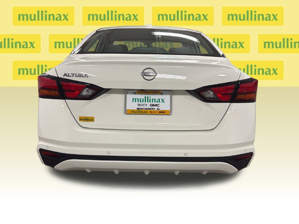 Used 2025 Nissan Altima 2.5 SV FWD image 16