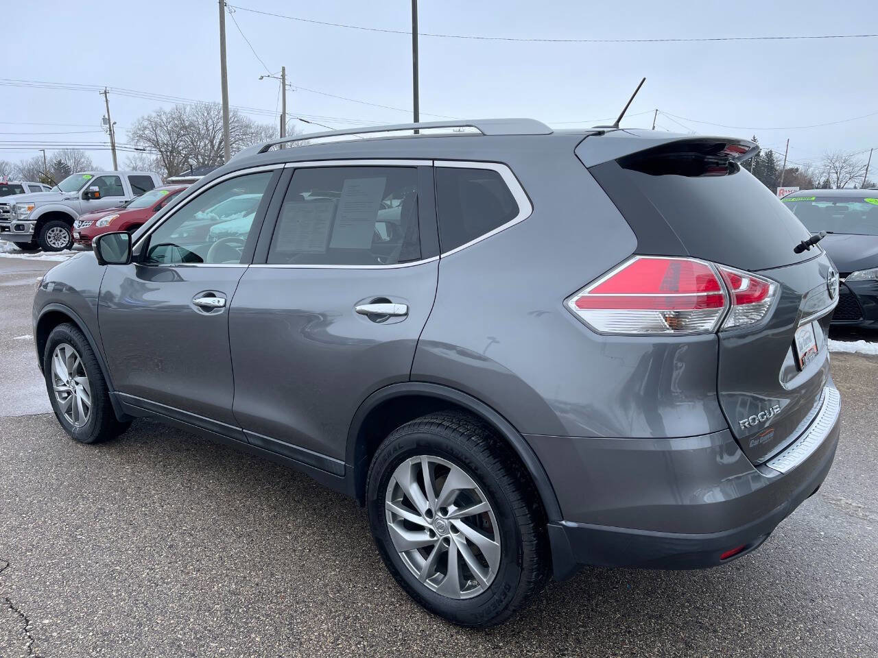 Used 2014 Nissan Rogue SL w/ SL Premium Package image 3