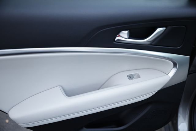 New 2025 Genesis G70 2.5T image 25