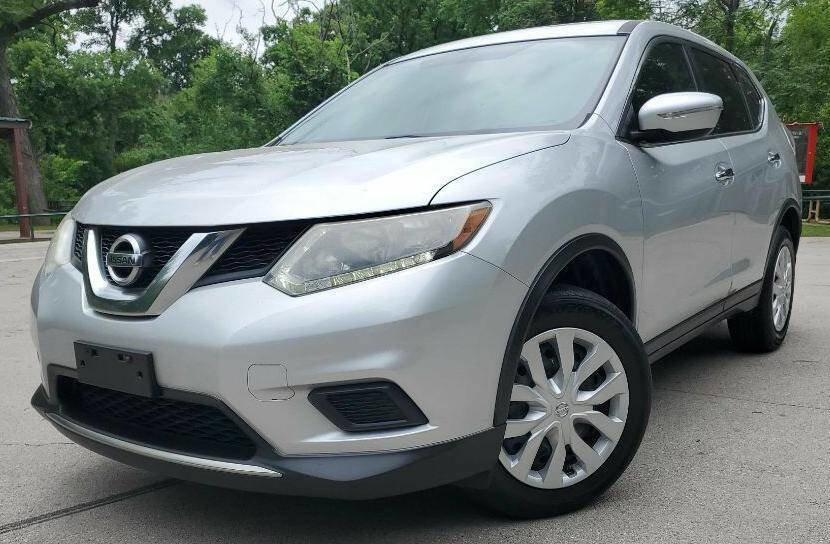 Used 2015 Nissan Rogue S AWD/4WD image 1