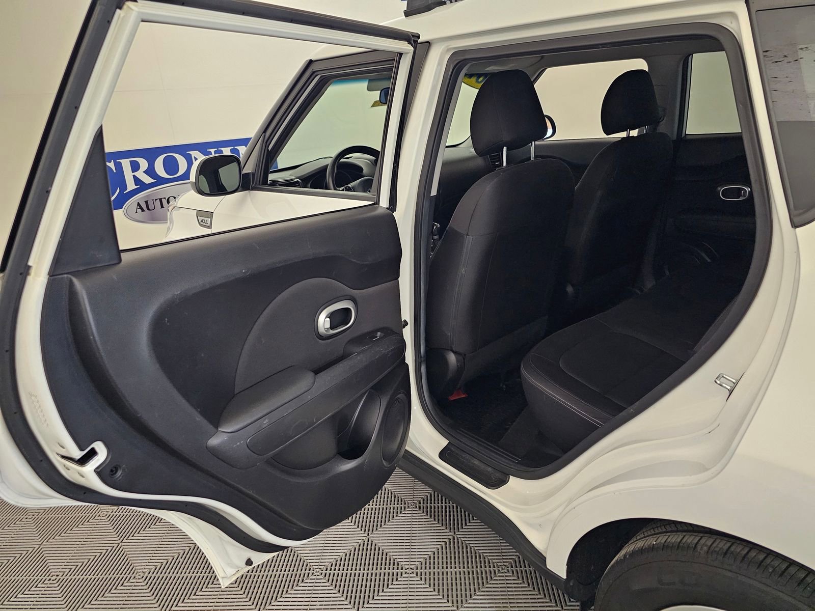 Used 2018 Kia Soul w/ Convenience Package FWD image 33