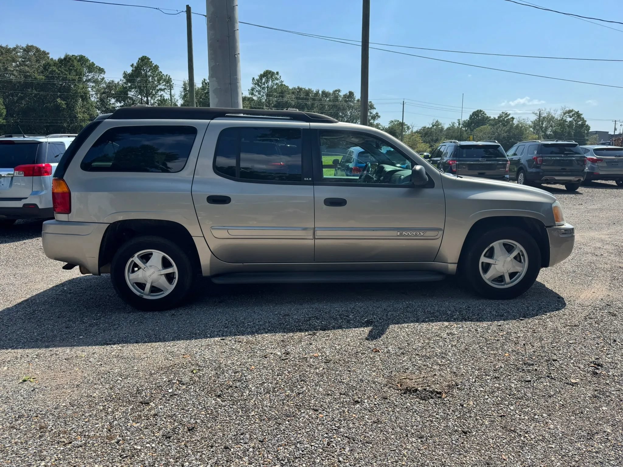 Used 2003 GMC Envoy XL SLE w/ 1SB Preferred Equipment Group AWD/4WD image 8