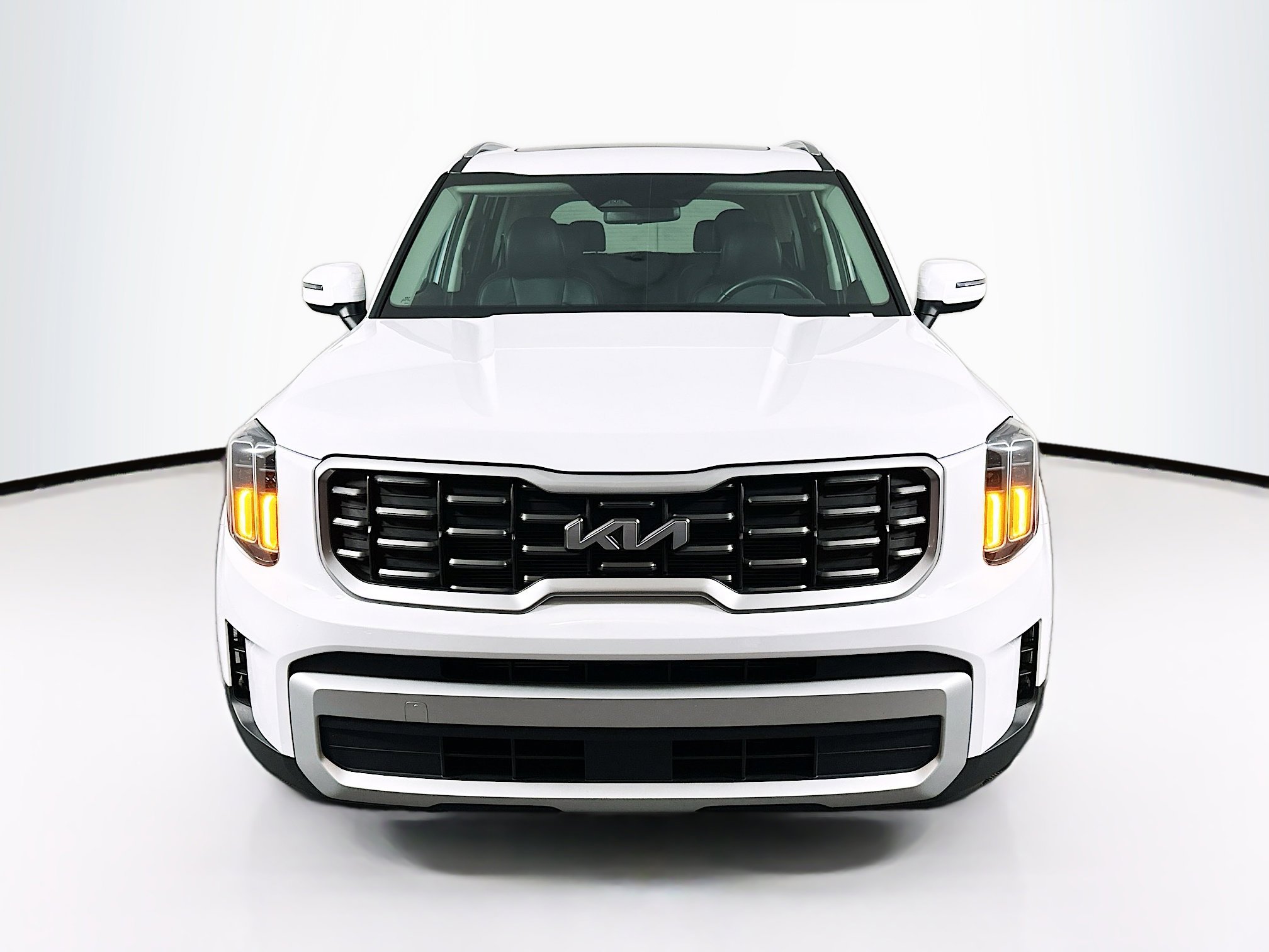 Used 2025 Kia Telluride S FWD image 2