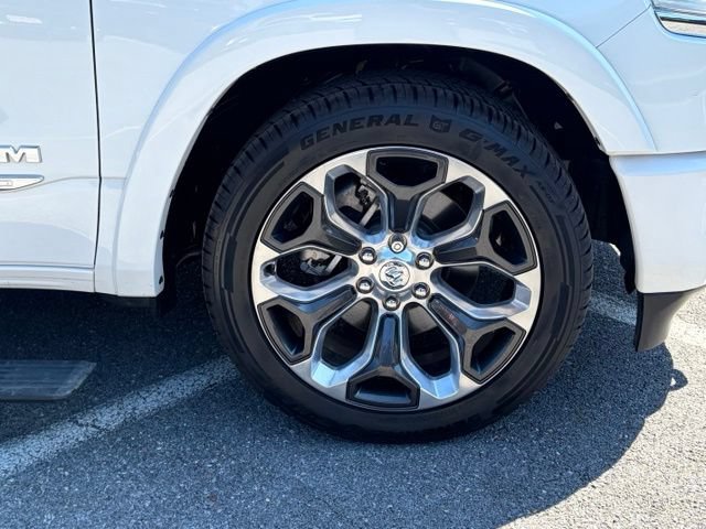 Used 2024 RAM 1500 Limited AWD/4WD image 10