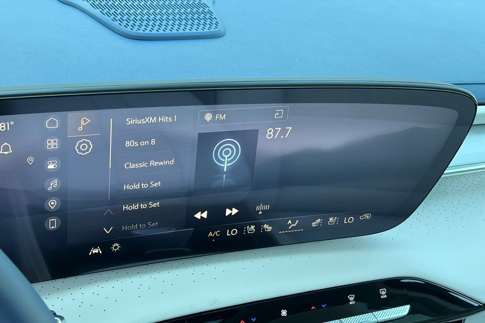 New 2026 Buick Enclave Avenir w/ Super Cruise Package FWD image 17
