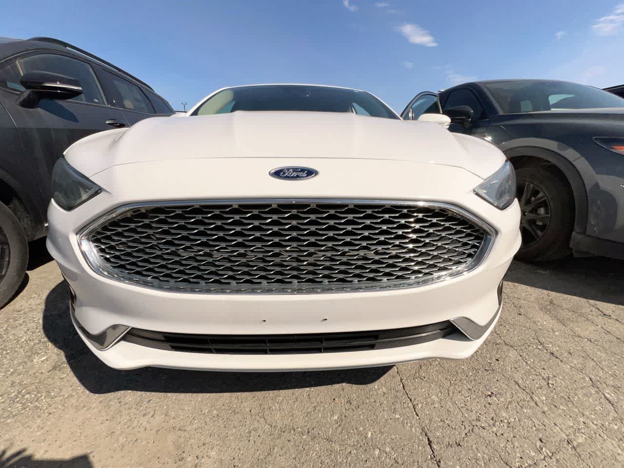 Used 2019 Ford Fusion Titanium FWD image 29