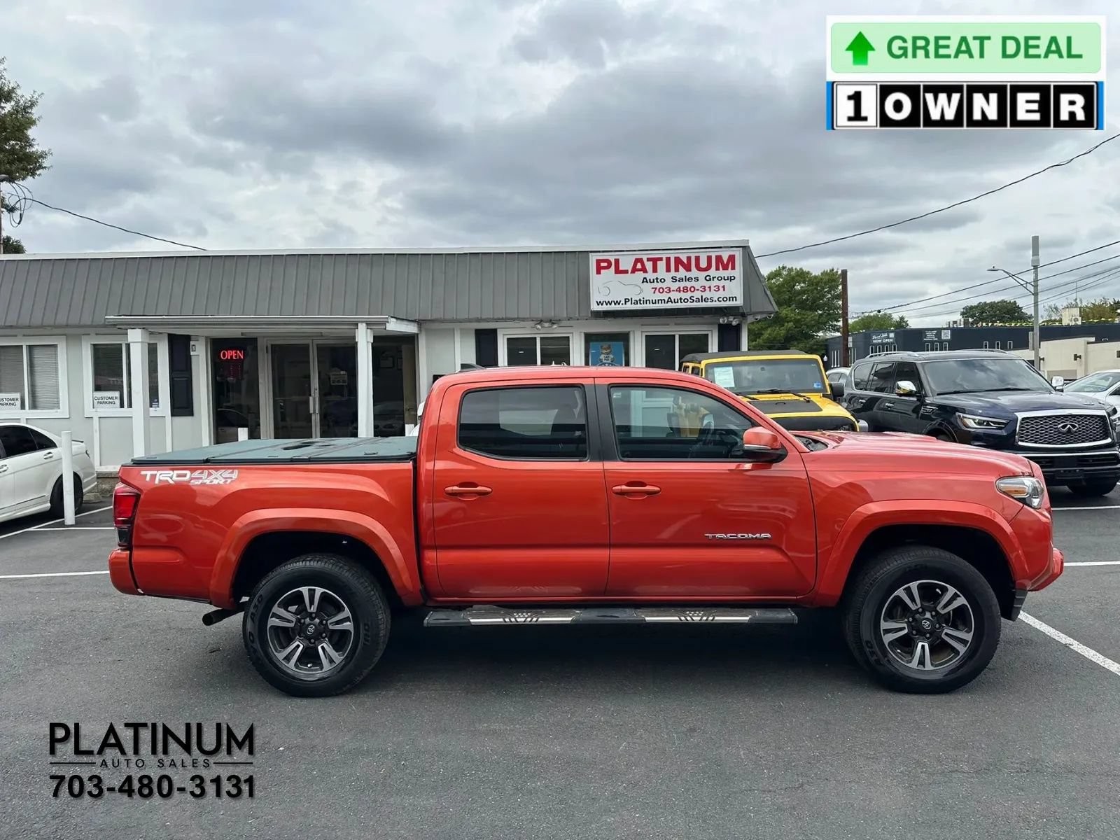 Used 2018 Toyota Tacoma TRD Sport AWD/4WD image 2