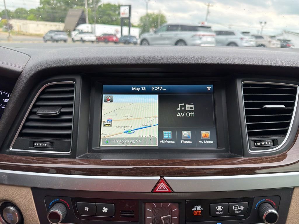Used 2015 Hyundai Genesis 3.8 w/ Option Group 03 AWD/4WD image 33