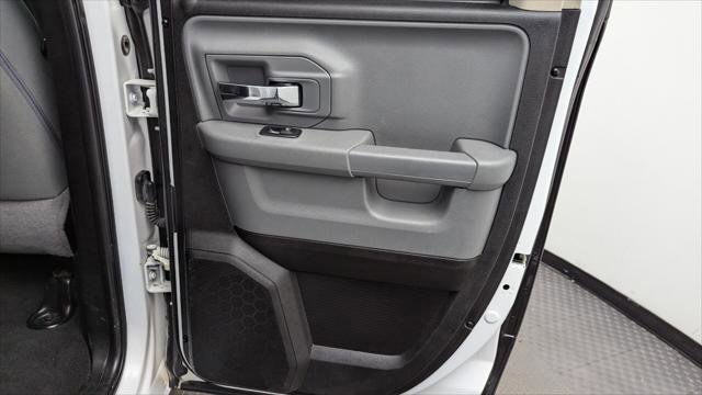 Used 2019 RAM 1500 Classic SLT image 19