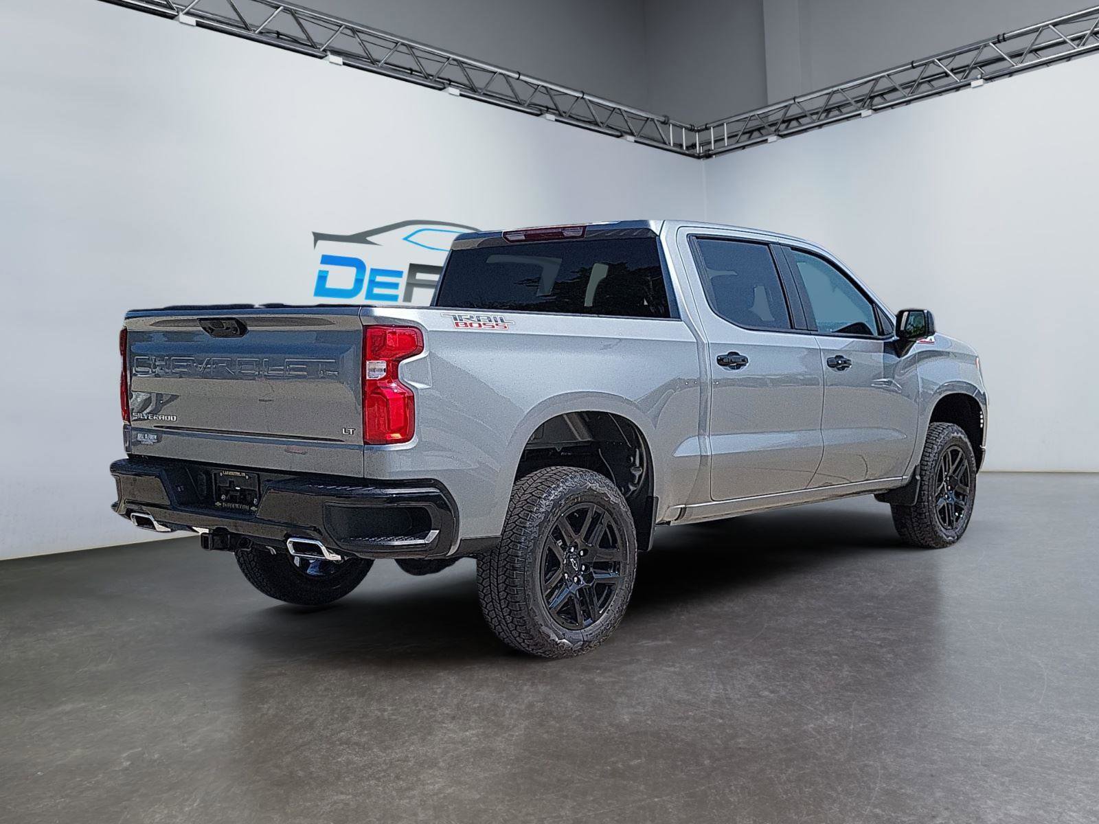 Used 2024 Chevrolet Silverado 1500 LT Trail Boss image 3