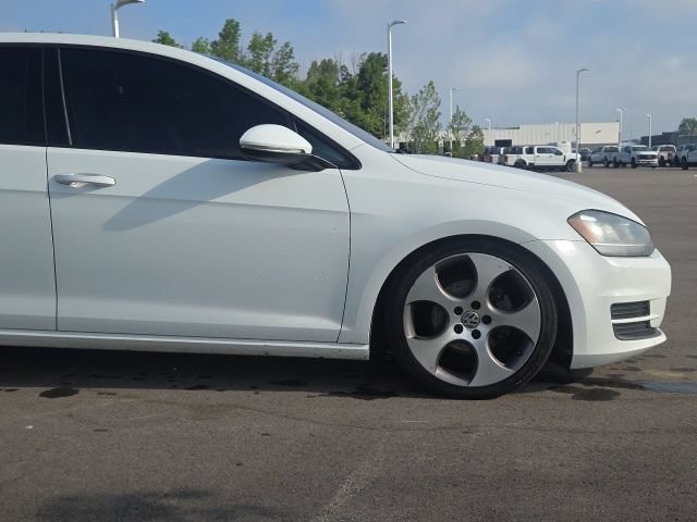 Used 2015 Volkswagen Golf S FWD image 7