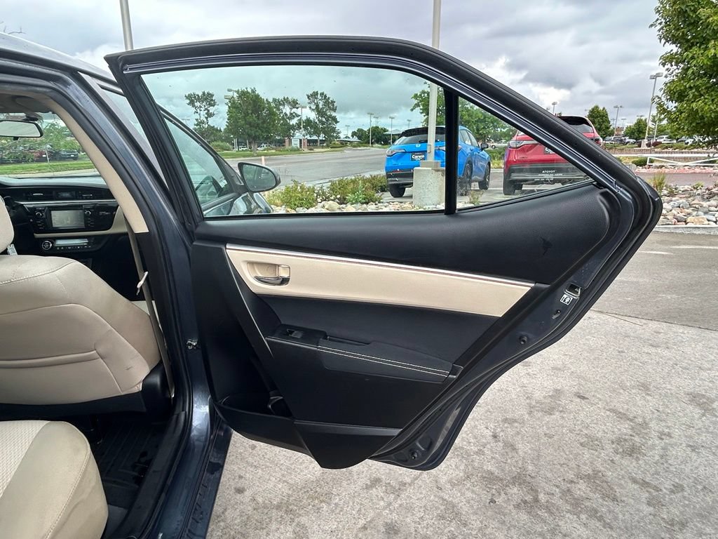 Used 2015 Toyota Corolla LE w/ Protection Package FWD image 28