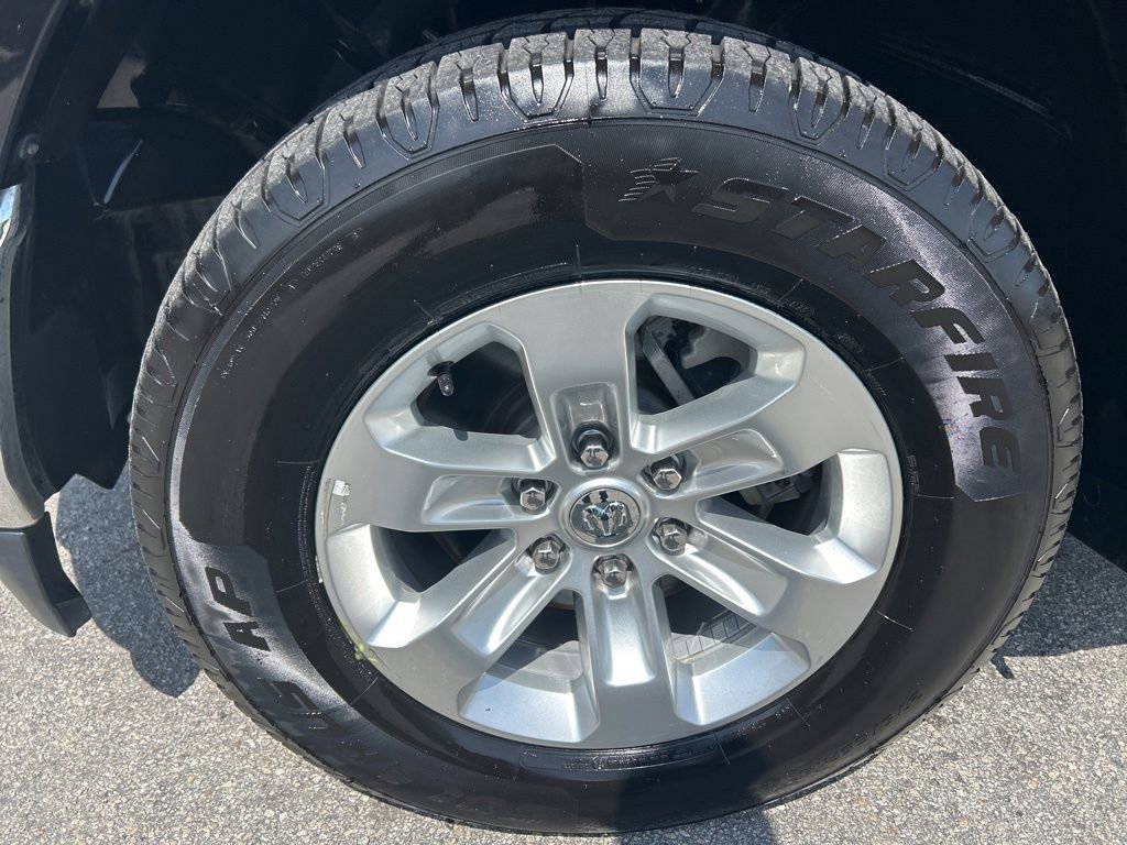 Used 2024 RAM 1500 Laramie RWD image 17