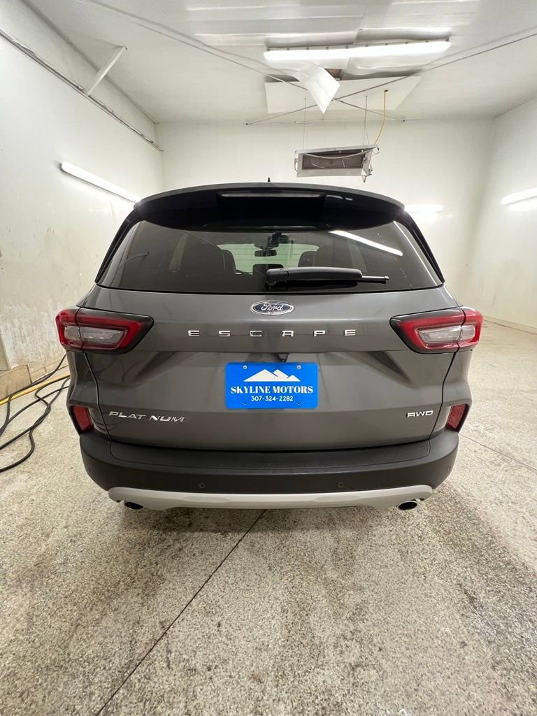 Used 2024 Ford Escape Platinum image 4
