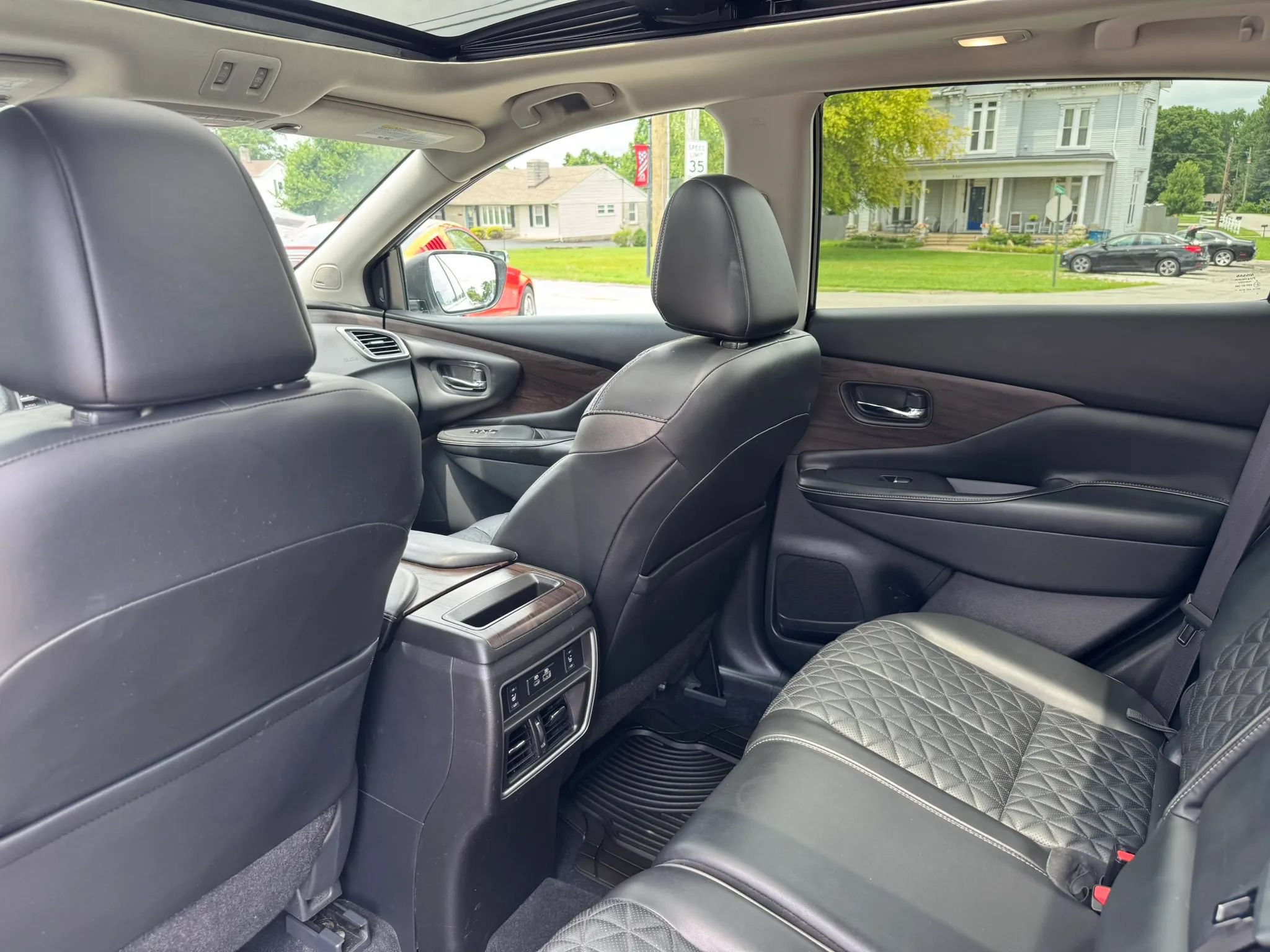 Used 2020 Nissan Murano Platinum w/ Cargo Package AWD/4WD image 32