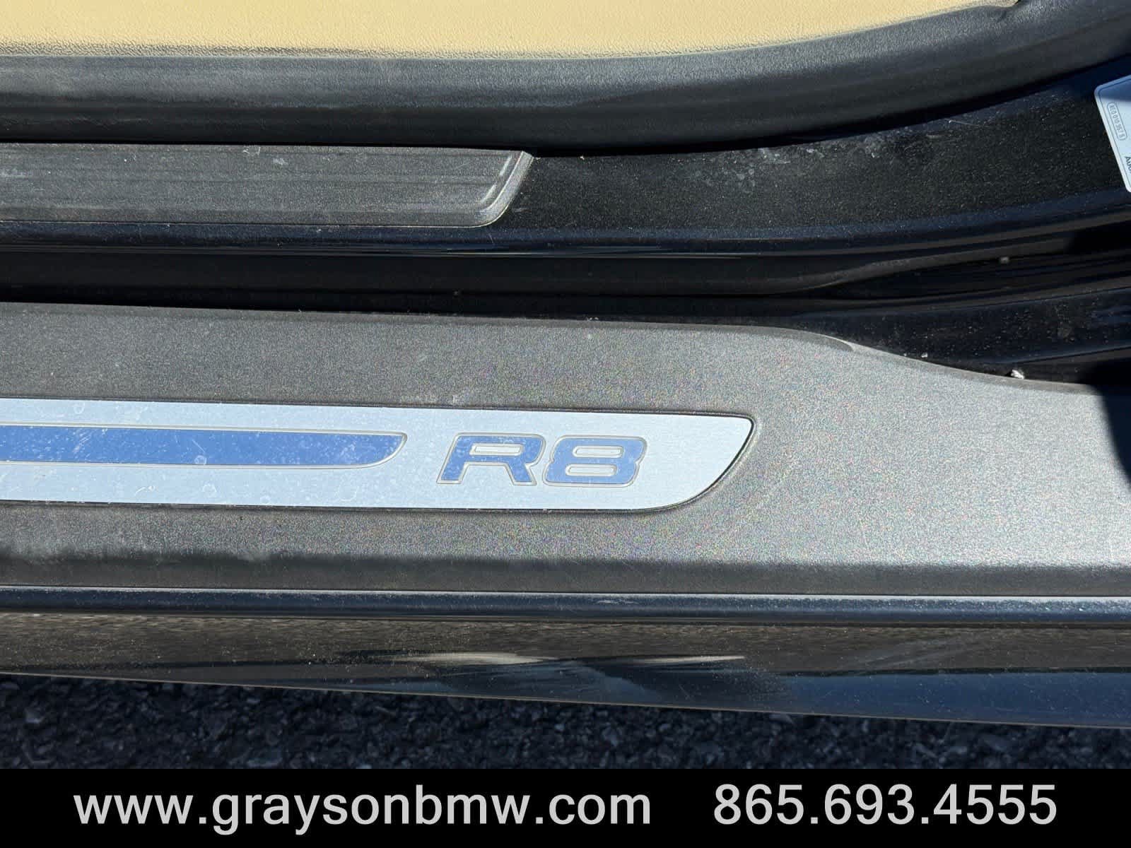 Used 2011 Audi R8 V10 AWD/4WD image 14