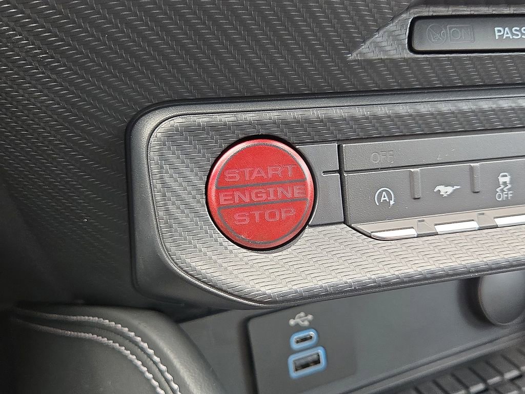 Used 2024 Ford Mustang GT Premium image 27