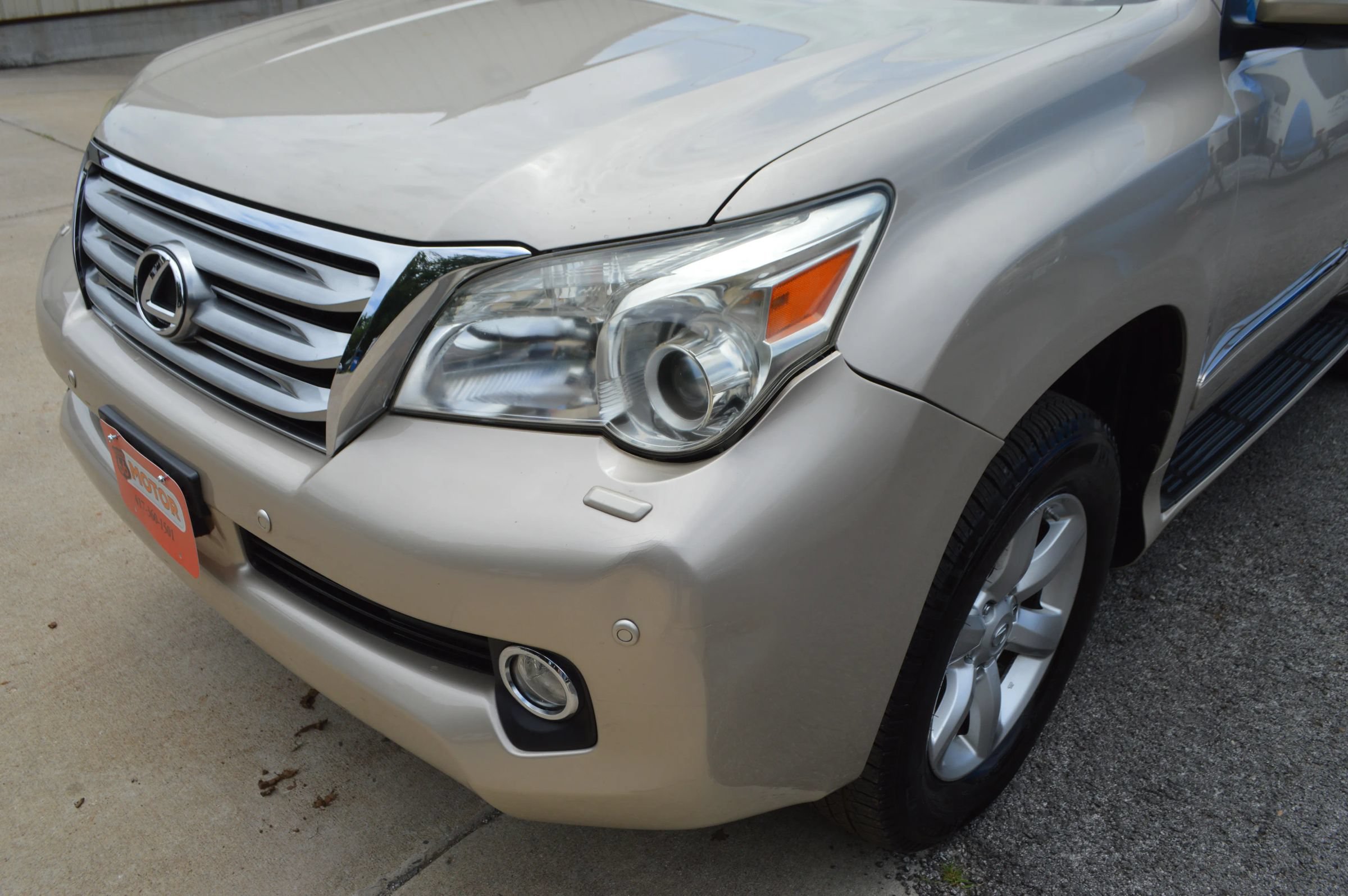 Used 2010 Lexus GX 460 Premium AWD/4WD image 3