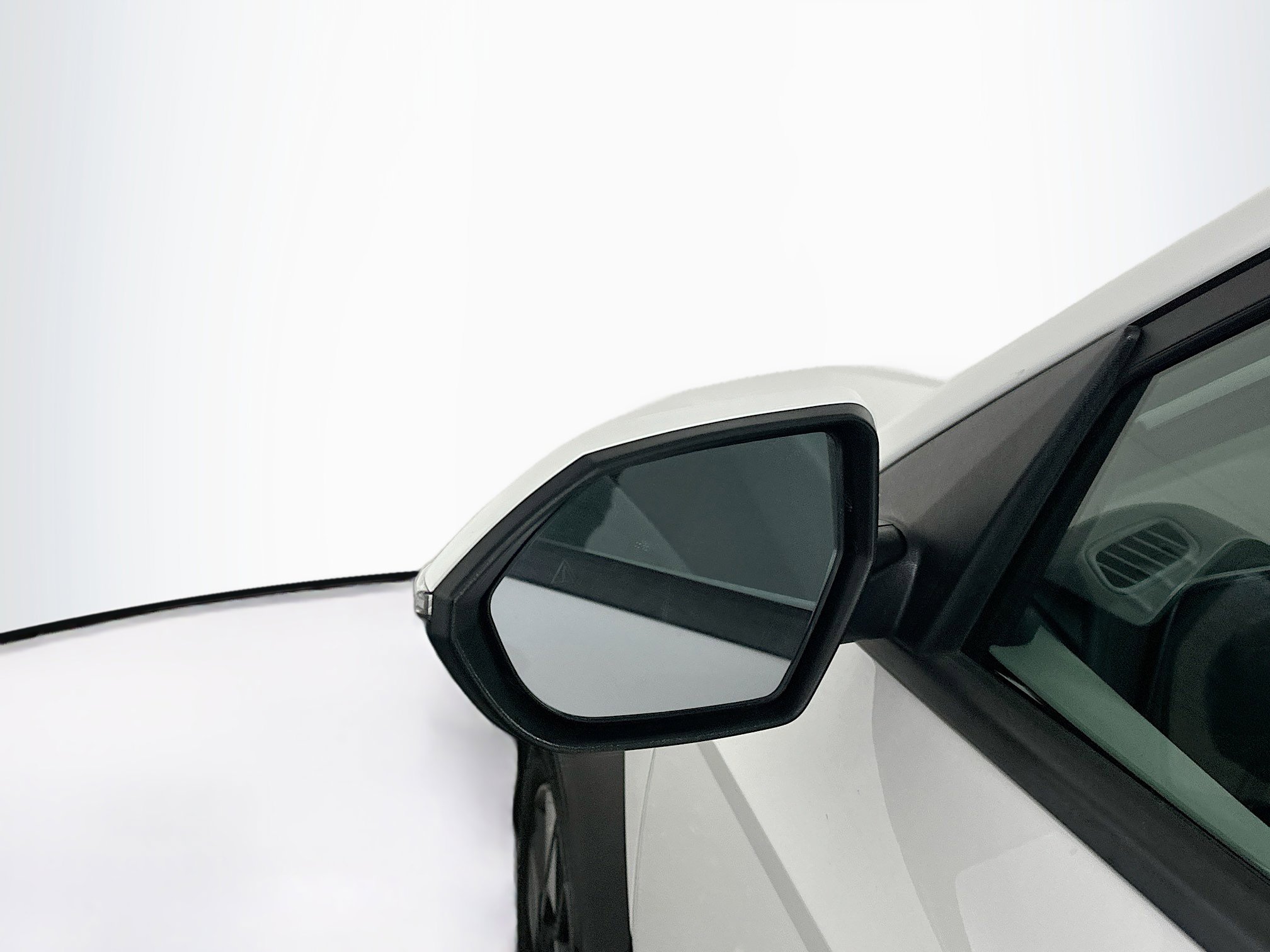 Used 2025 Hyundai Kona SEL FWD image 16